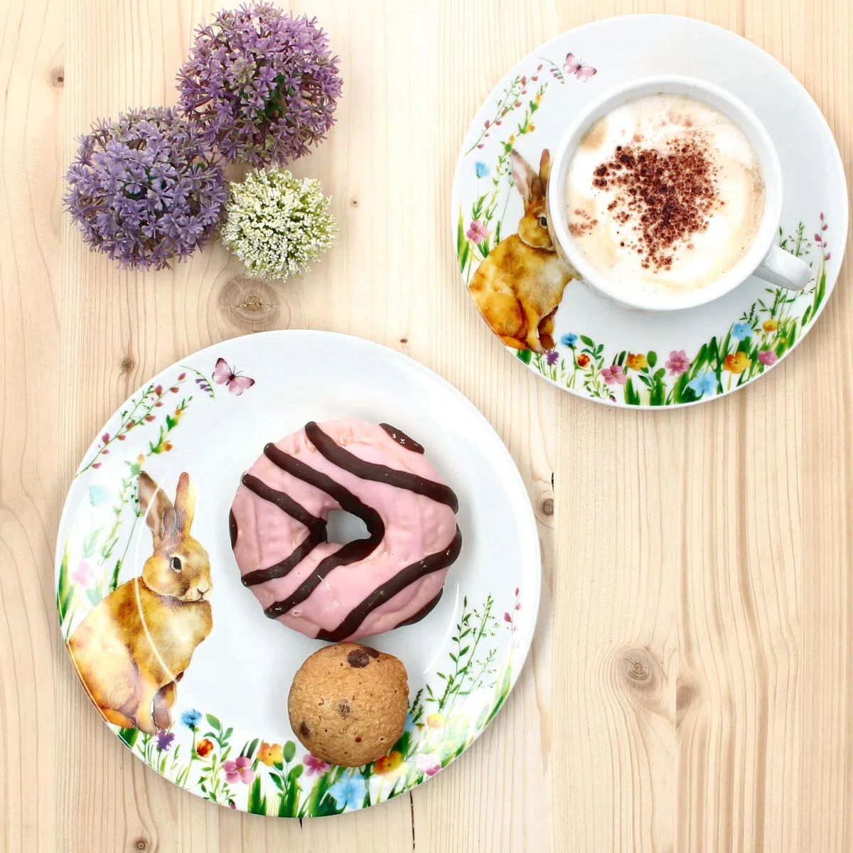 MamboCat Osterfreude Service à café 18 pièces - Vaisselle en porcelaine printanière avec décor lapin de Pâques pour 6 personnes - 6 tasses de 200 ml chacune, 6 soucoupes et 6 assiettes pour