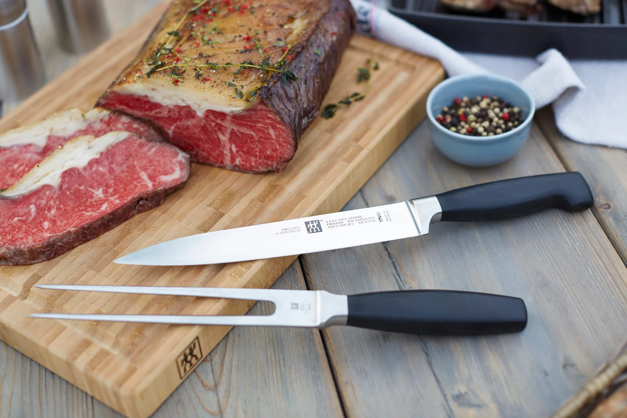 ZWILLING Fourchette à Viande, 18 cm, Acier Inoxydable Spécial, Manche Plastique, Noir