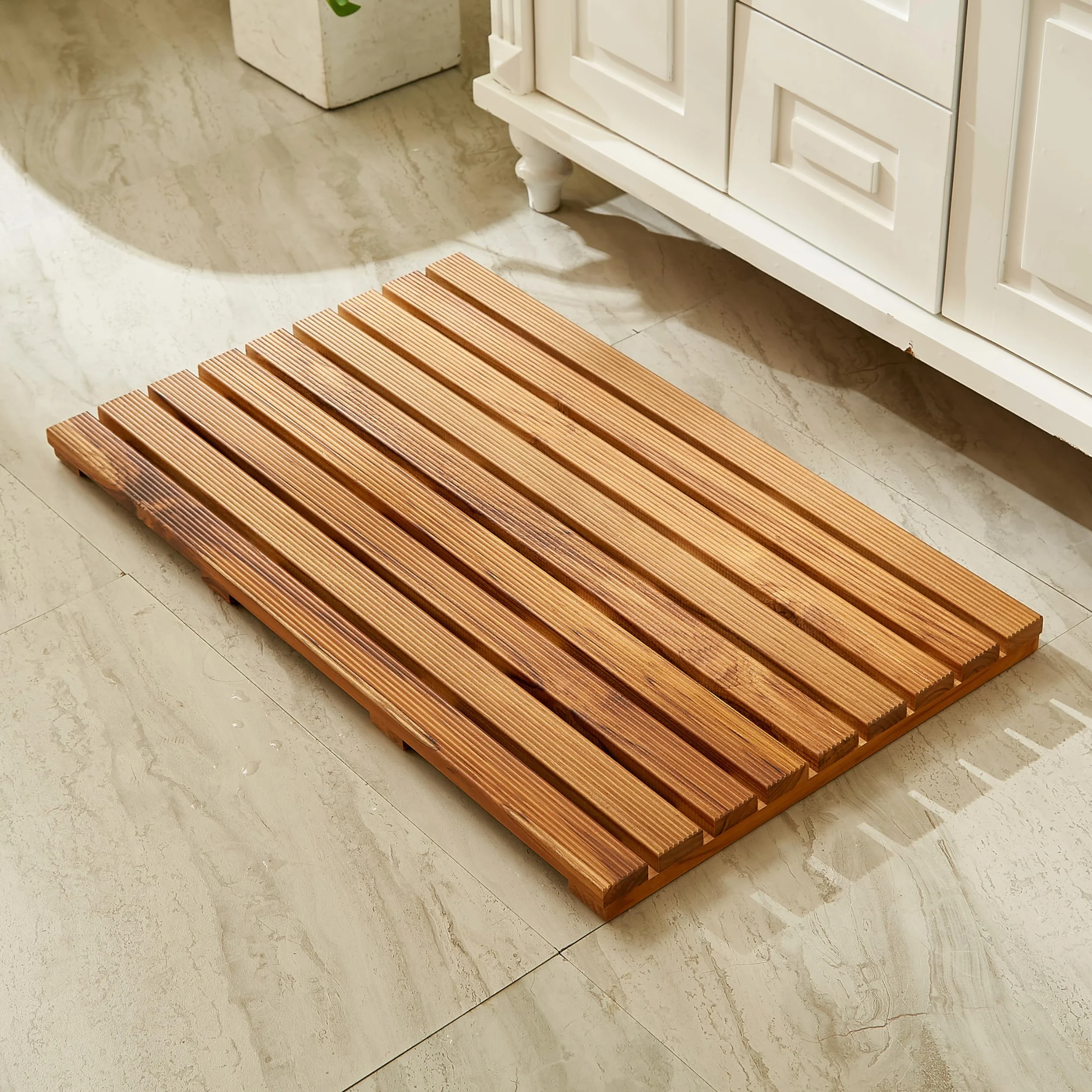 Caillebotis de Douche en Bois de Teck, 80 * 50cm, Grand Tapis de Bain avec des Patins Antidérapants, Tapis de Douche, Paillassons pour Sauna et Salle de Bain