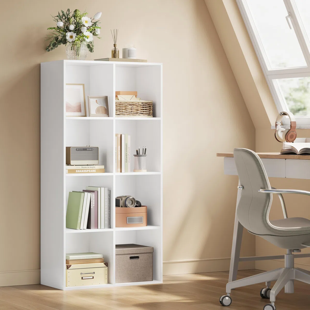 WOLTU Bibliothèque, Étagère de 8 Casiers, pour Salon, Bureau, 60x29,5x121cm en Panneaux de Particules, Blanc,SK002ws4